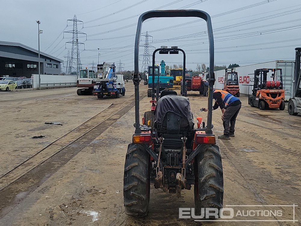 Kubota B2420 - Mini trator: foto 4 Kubota B2420 - Mini trator: foto 4
