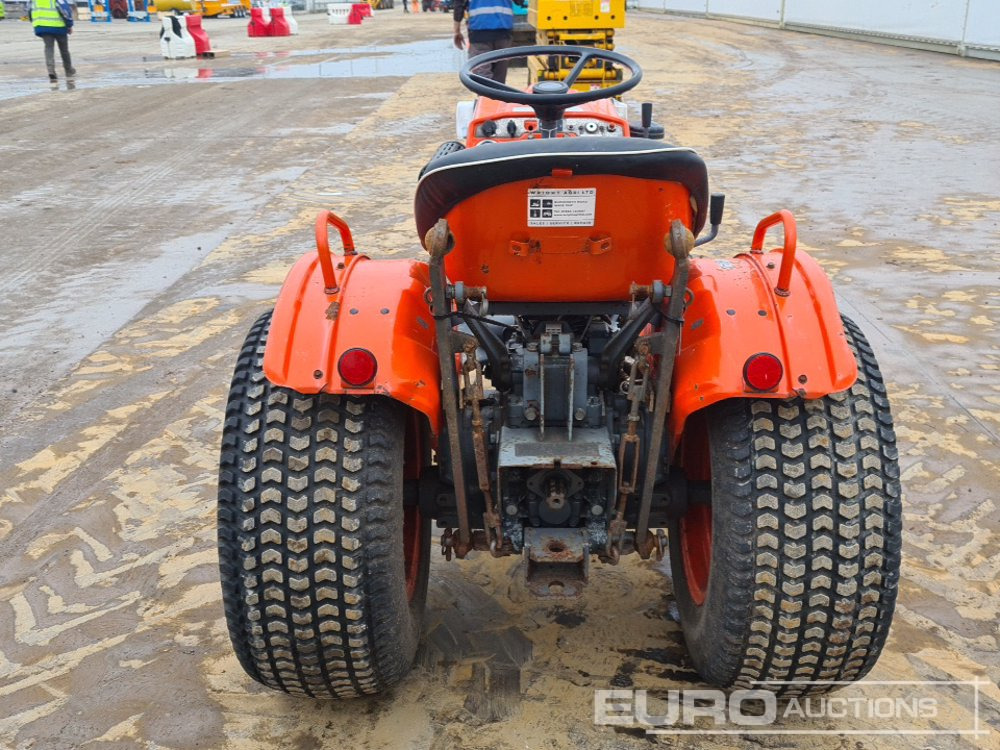 Kubota B7100D - Mini trator: foto 4 Kubota B7100D - Mini trator: foto 4