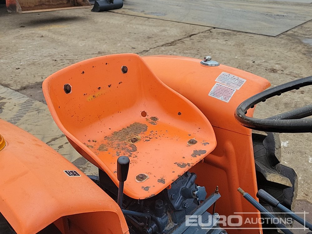 Mini trator Kubota L1500: foto 23 Mini trator Kubota L1500: foto 23