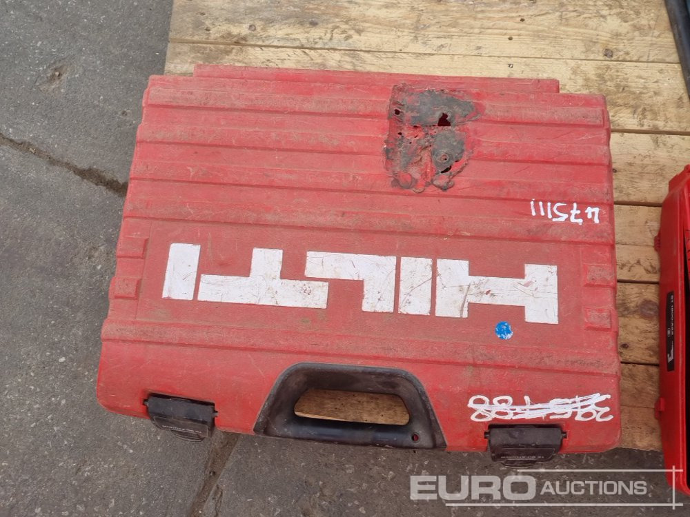 Equipamento de construção Makita 110Volt Drill, 110Volt Die Grinder, 110Volt 9" Grinder, 110Volt Rip Saw, 110Volt Jig Saw, Petrol Chainsaw Body, Hilti Battery Metal Construction Driver, Hilti 110 Volt Hammer Drill, Hilti Batte: foto 33