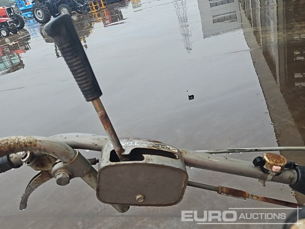 Máquina agrícola Mitsubishi CT800D: foto 21