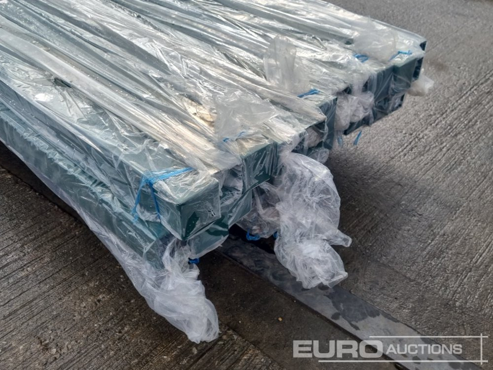Máquina agrícola Unused Galvanised & Powder Coated Heavy Duty (5mm) Wire Mesh Fencing, 25 x H2.4m x W2.2m Panels, 26 x 60mm x 60mm x3m Posts, with Fittings (Green): foto 11