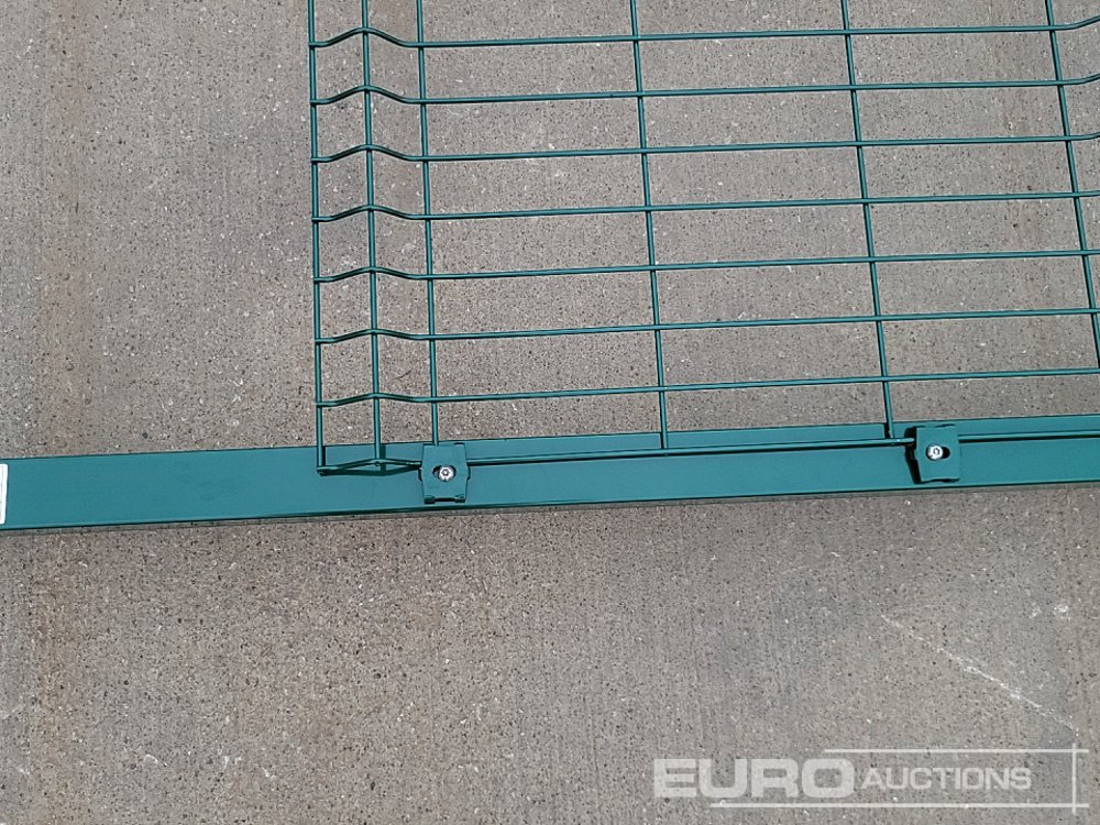 Máquina agrícola Unused Galvanised & Powder Coated Heavy Duty (5mm) Wire Mesh Fencing, 25 x H2.4m x W2.2m Panels, 26 x 60mm x 60mm x3m Posts, with Fittings (Green): foto 7