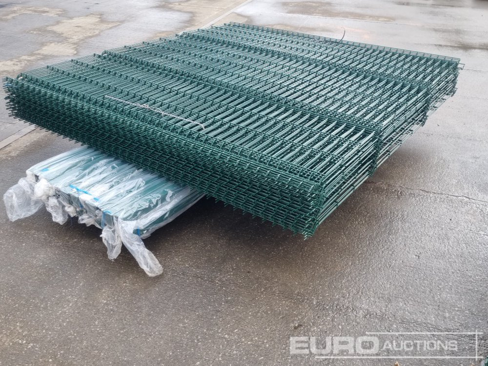 Máquina agrícola Unused Galvanised & Powder Coated Heavy Duty (5mm) Wire Mesh Fencing, 25 x H2.4m x W2.2m Panels, 26 x 60mm x 60mm x3m Posts, with Fittings (Green): foto 16