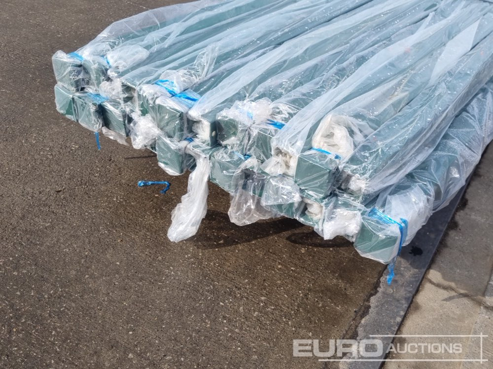 Máquina agrícola Unused Galvanised & Powder Coated Heavy Duty (5mm) Wire Mesh Fencing, 25 x H2.4m x W2.2m Panels, 26 x 60mm x 60mm x3m Posts, with Fittings (Green): foto 10