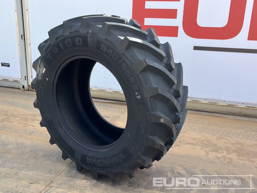 Unused Vannova 540/65R30-150 R1W Tyre (2 of) - Máquina agrícola: foto 1 Unused Vannova 540/65R30-150 R1W Tyre (2 of) - Máquina agrícola: foto 1