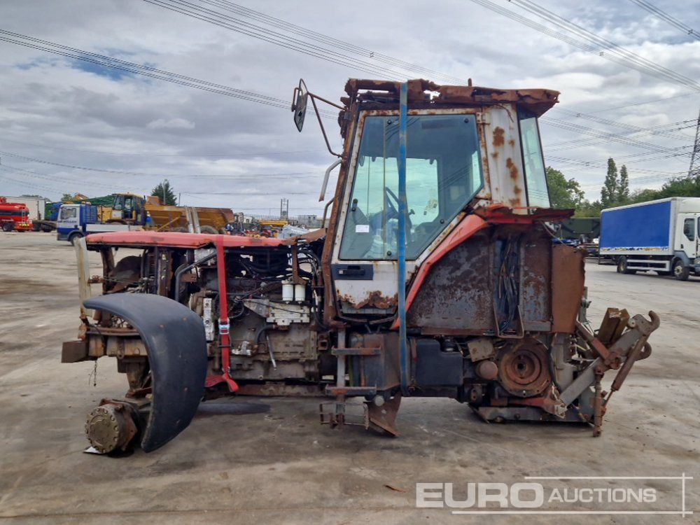 Massey Ferguson 4WD Tractor, 3 Spool Valve (Spares) - Trator: foto 2 Massey Ferguson 4WD Tractor, 3 Spool Valve (Spares) - Trator: foto 2