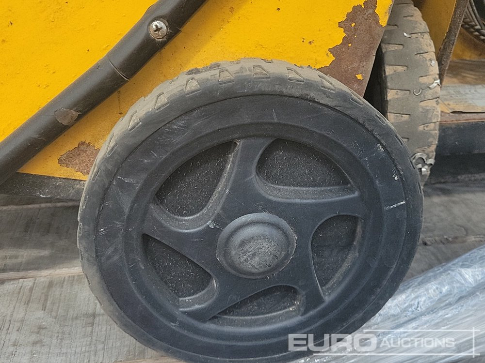 Equipamento de construção Masters 415 Volt Space Heater (3 of): foto 15