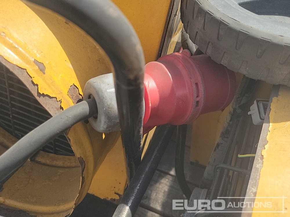 Equipamento de construção Masters 415 Volt Space Heater (3 of): foto 20