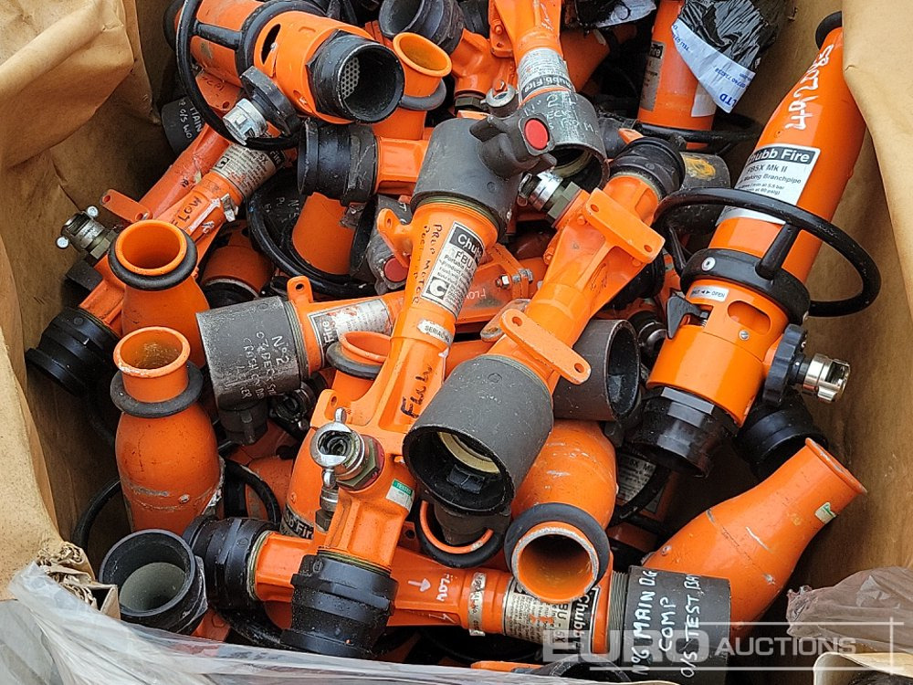 Pallet of Chubb Fire Portable Inline Inductor & Foam Making Branchpipe - Equipamento de construção: foto 2 Pallet of Chubb Fire Portable Inline Inductor & Foam Making Branchpipe - Equipamento de construção: foto 2