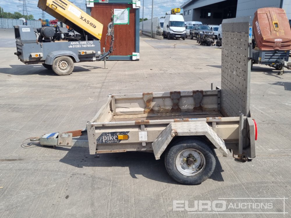 Pike Single Axle Traffic Light Trailer - Reboque porta máquinas: foto 2 Pike Single Axle Traffic Light Trailer - Reboque porta máquinas: foto 2