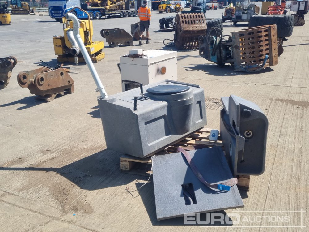 Portable Toilet (Spares) - Equipamento de construção: foto 4 Portable Toilet (Spares) - Equipamento de construção: foto 4