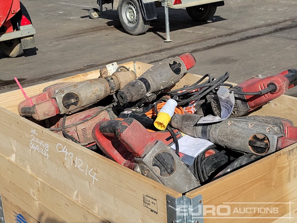 Selection of Various Milwaukee & Hilti Hand Held Power Tools (1 Stillage of) - Equipamento de construção: foto 4 Selection of Various Milwaukee & Hilti Hand Held Power Tools (1 Stillage of) - Equipamento de construção: foto 4