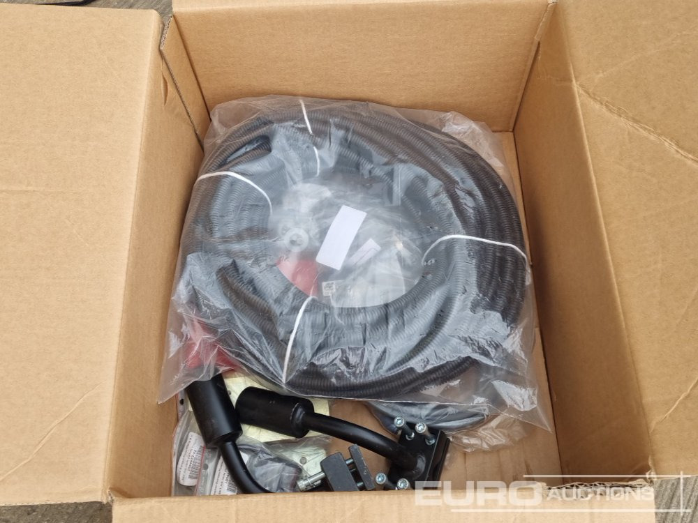 TOPCON Excavator GPS Install Kit, Antenna Brackets (2 of), Sensor Mountings (4 of), TSI3S Sensors (3 of), TSI3D Sensor, 1x5m Can Cable, GX60 Universal Mounting Bracket - Equipamento para oficina: foto 3 TOPCON Excavator GPS Install Kit, Antenna Brackets (2 of), Sensor Mountings (4 of), TSI3S Sensors (3 of), TSI3D Sensor, 1x5m Can Cable, GX60 Universal Mounting Bracket - Equipamento para oficina: foto 3