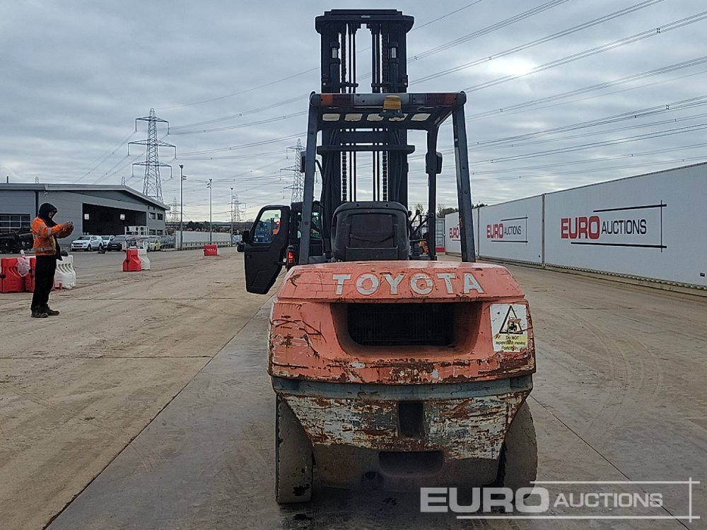 Toyota 02-7FD45 - Empilhadeira: foto 4 Toyota 02-7FD45 - Empilhadeira: foto 4