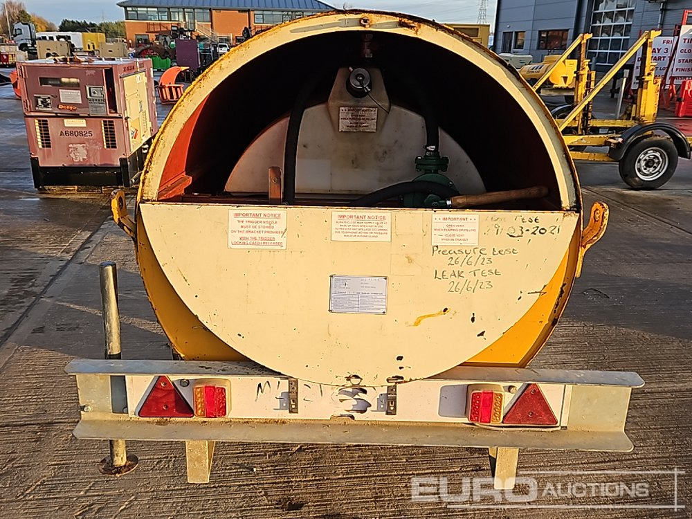 Trailer Engineering 950 Litre Single Axle Bunded Fuel Bowser, Manual Pump - Depósito de armazenamento: foto 4 Trailer Engineering 950 Litre Single Axle Bunded Fuel Bowser, Manual Pump - Depósito de armazenamento: foto 4