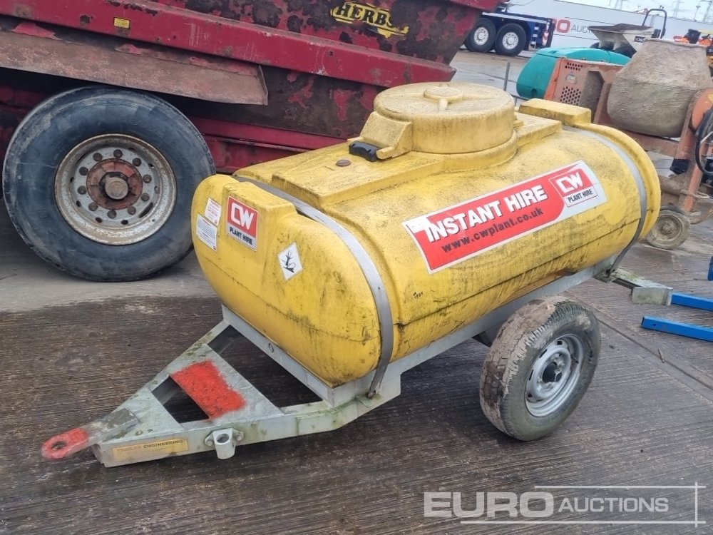 Trailer Engineering Single Axle Plastic Water Bowser - Depósito de armazenamento: foto 1 Trailer Engineering Single Axle Plastic Water Bowser - Depósito de armazenamento: foto 1