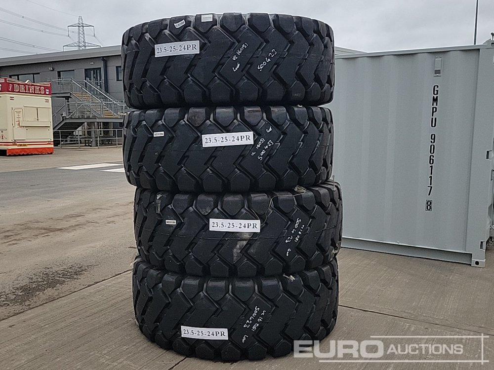 Unused 2025 23.5-25 24PR Tyres (4 of) - Pneu: foto 1 Unused 2025 23.5-25 24PR Tyres (4 of) - Pneu: foto 1