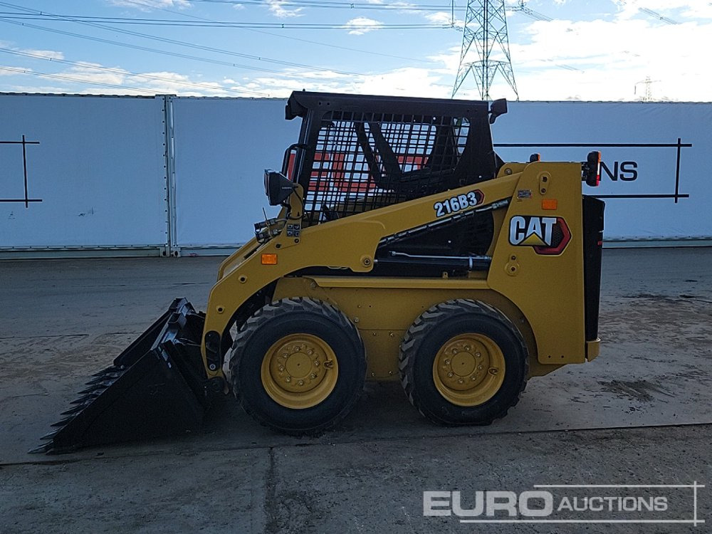 Unused 2025 CAT 216B3 - Mini carregadeira: foto 2 Unused 2025 CAT 216B3 - Mini carregadeira: foto 2