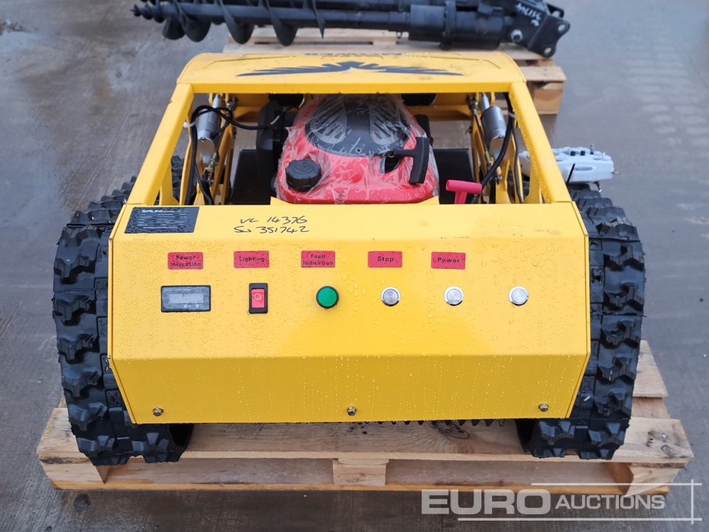 Unused 2025 Salini RC-900 Radio Controlled Tracked Lawnmower (Controls in Office) - Cortador de grama: foto 4 Unused 2025 Salini RC-900 Radio Controlled Tracked Lawnmower (Controls in Office) - Cortador de grama: foto 4