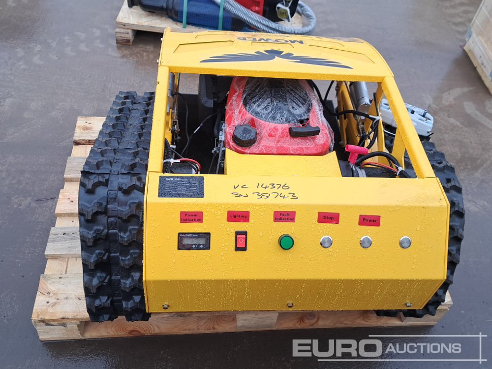 Unused 2025 Salini RC-900 Radio Controlled Tracked Lawnmower (Controls in Office) - Cortador de grama: foto 4 Unused 2025 Salini RC-900 Radio Controlled Tracked Lawnmower (Controls in Office) - Cortador de grama: foto 4