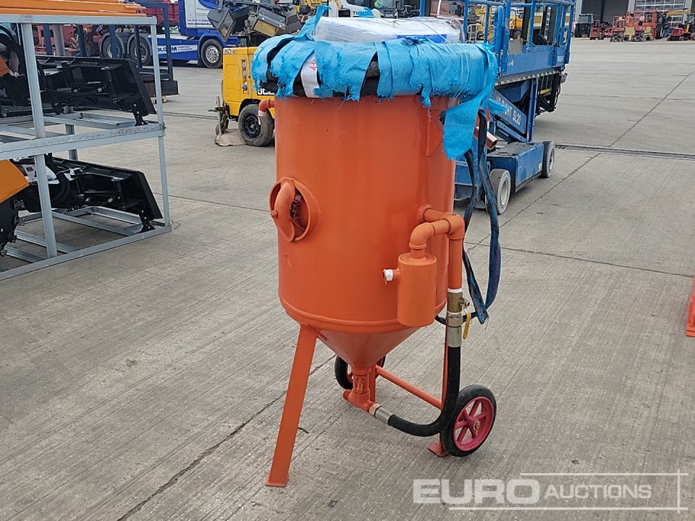Unused 2025 Shot Blasting Pot - Equipamento de construção: foto 1 Unused 2025 Shot Blasting Pot - Equipamento de construção: foto 1