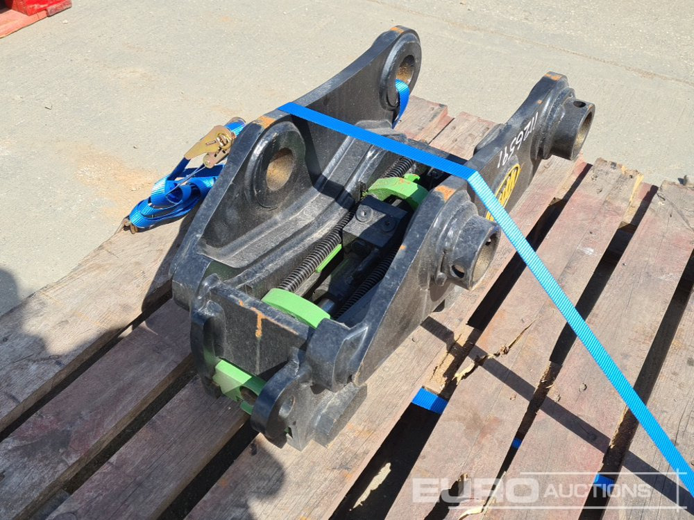 Unused Geith Hydraulic Double Lock QH 55mm Pin to suit 8 Ton Excavator - Acoplamento rápido: foto 1 Unused Geith Hydraulic Double Lock QH 55mm Pin to suit 8 Ton Excavator - Acoplamento rápido: foto 1