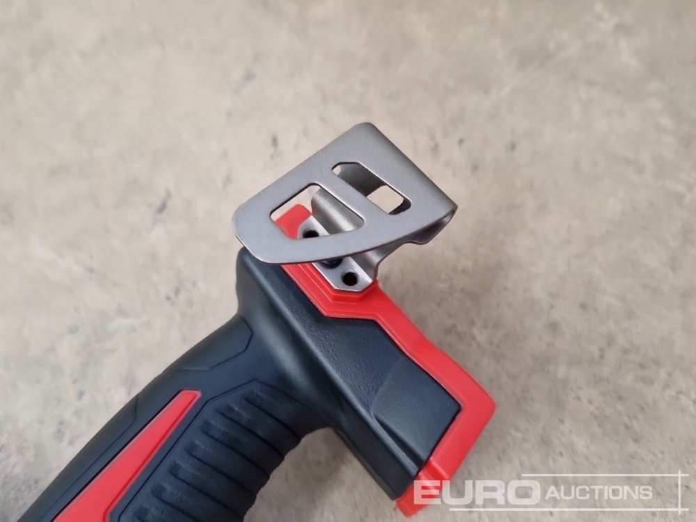 Equipamento de construção Unused Milwaukee M18 1/2 Cordless Impact Wrench (Body Only): foto 8