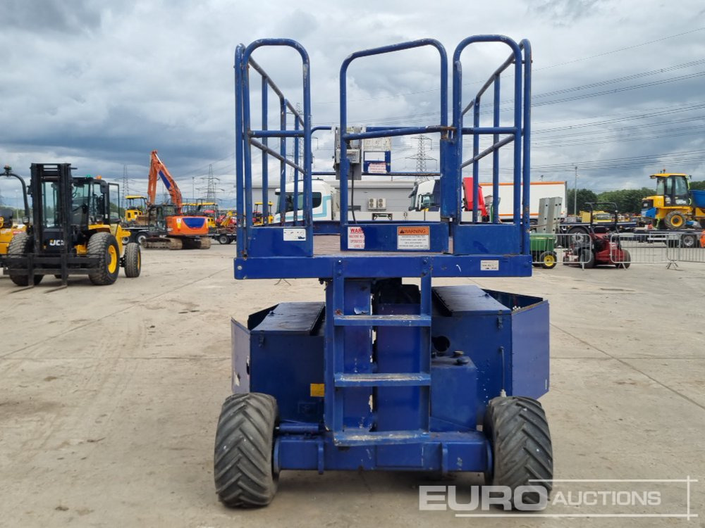 Upright Diesel Scissor Lift (Electrical Fault) - Plataforma aérea: foto 4 Upright Diesel Scissor Lift (Electrical Fault) - Plataforma aérea: foto 4