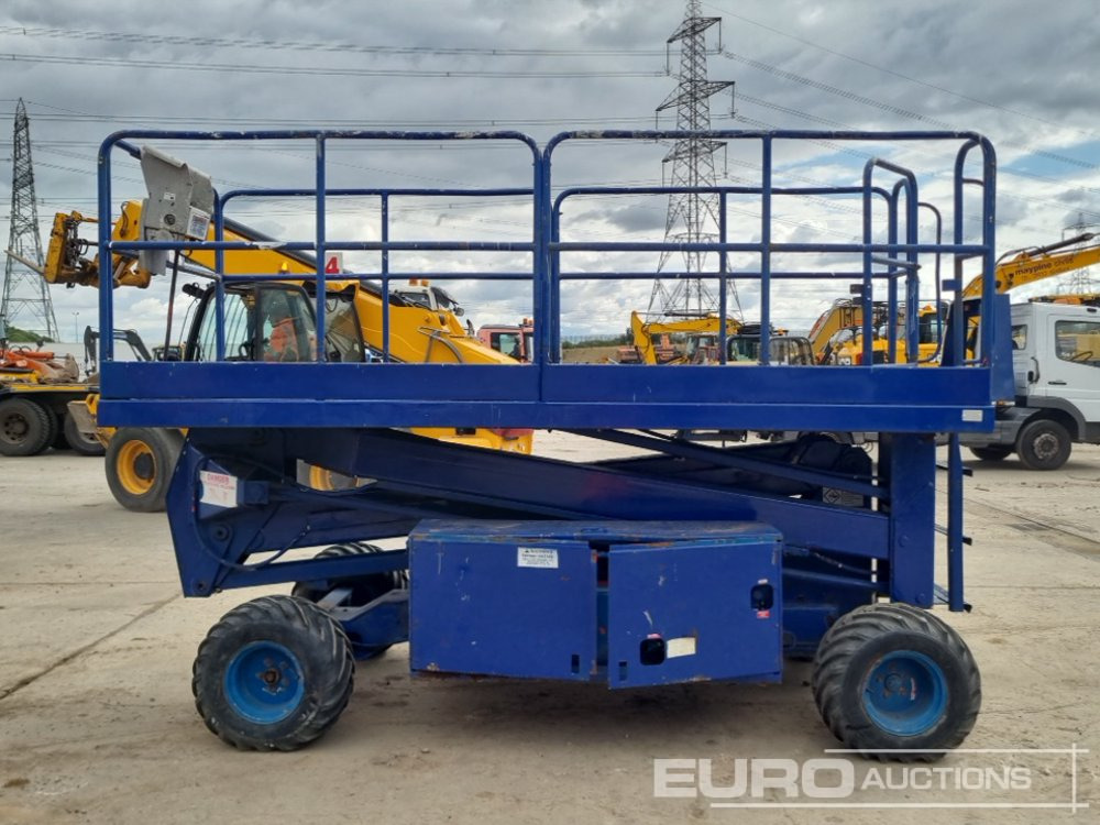 Upright Diesel Scissor Lift (Electrical Fault) - Plataforma aérea: foto 2 Upright Diesel Scissor Lift (Electrical Fault) - Plataforma aérea: foto 2