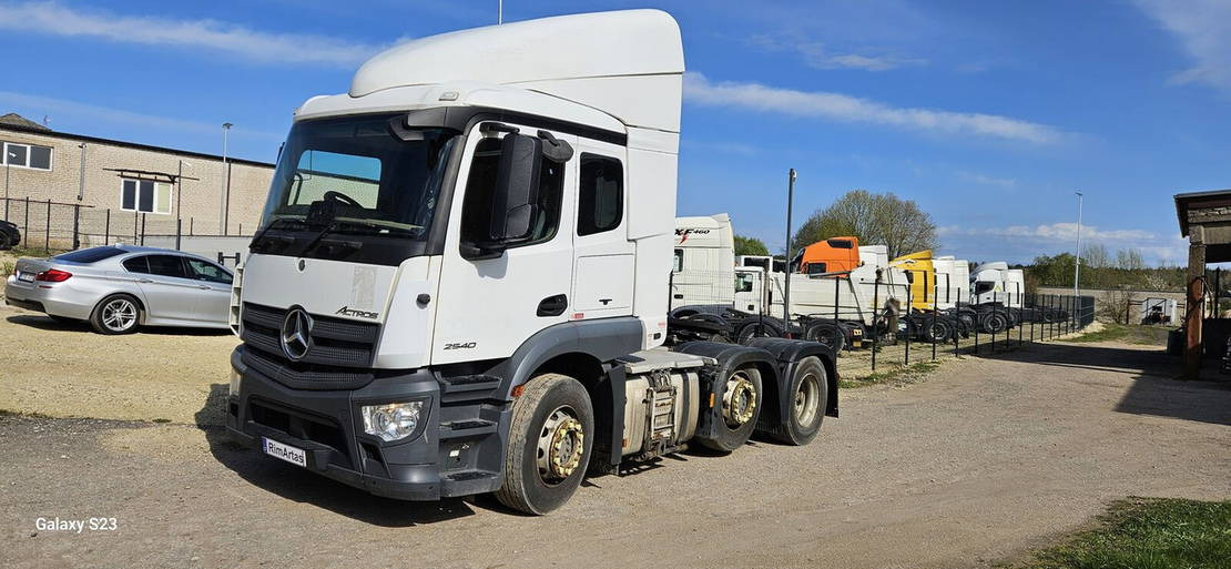 Mercedes-Benz Actros 2540 - Tractor: foto 1 Mercedes-Benz Actros 2540 - Tractor: foto 1