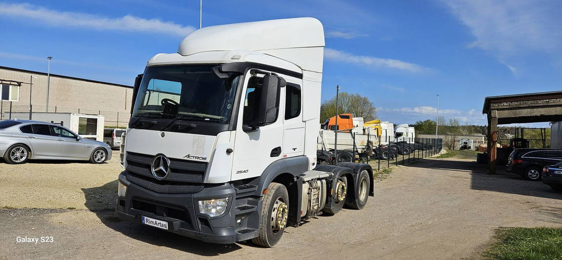 Mercedes-Benz Actros 2540 - Tractor: foto 2 Mercedes-Benz Actros 2540 - Tractor: foto 2