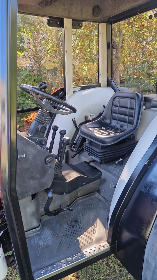 Trattore usato Same Aster 60 - Trator: foto 2 Trattore usato Same Aster 60 - Trator: foto 2