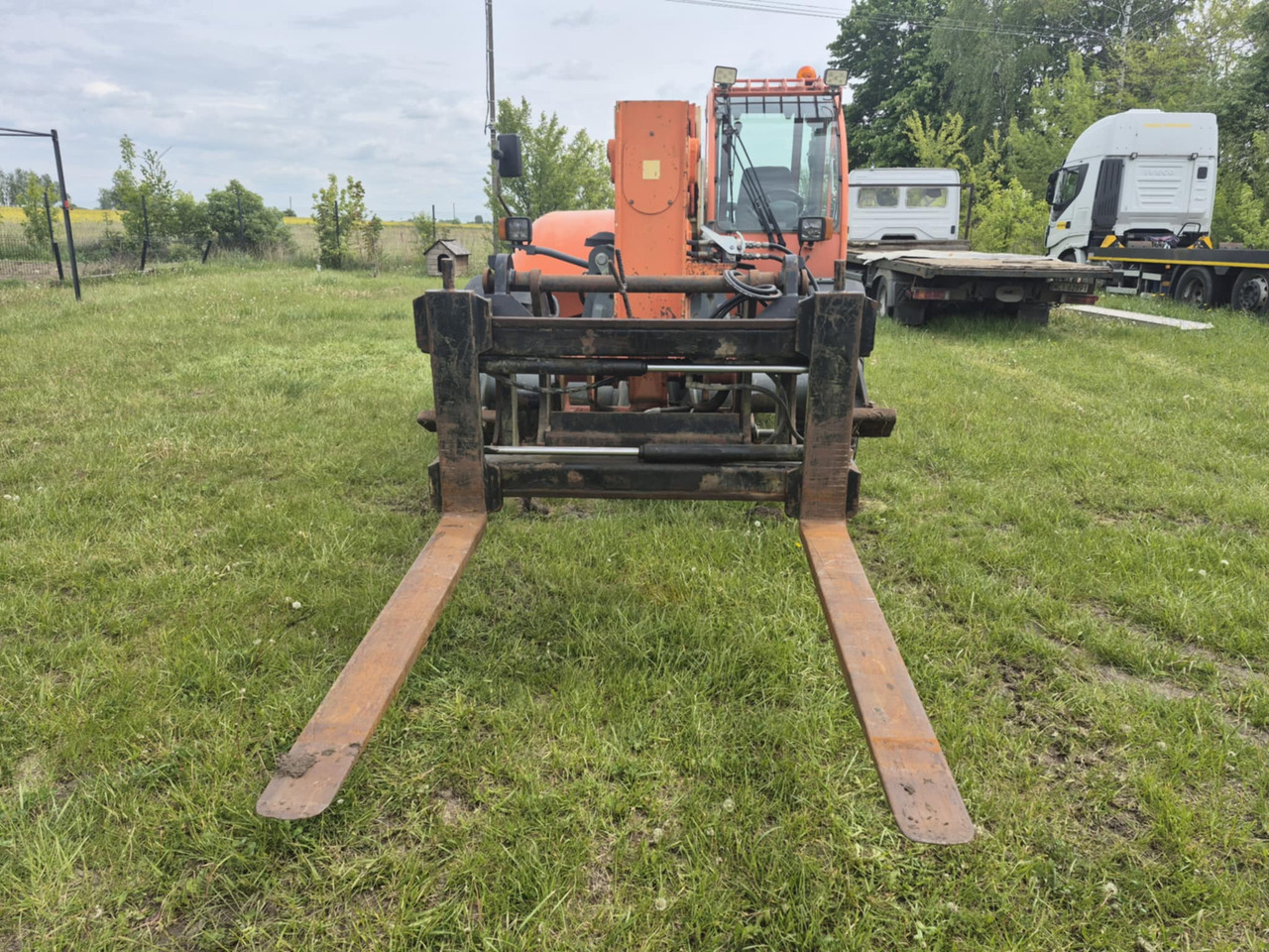 Pá carregadora telescópica JLG 4013: foto 8