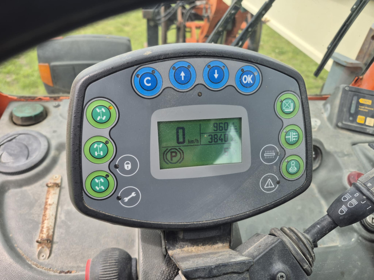 Pá carregadora telescópica JLG 4013: foto 15