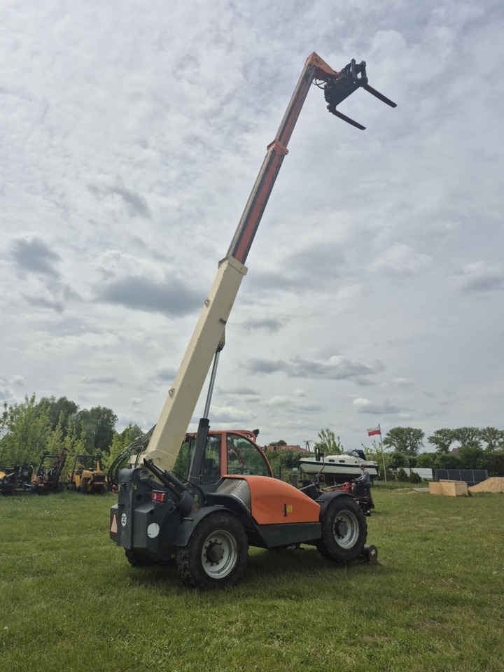 Pá carregadora telescópica JLG 4013: foto 12