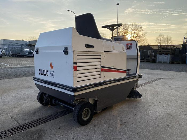 Dulevo 75 EH, Veegmachine - Varredora industrial: foto 5 Dulevo 75 EH, Veegmachine - Varredora industrial: foto 5