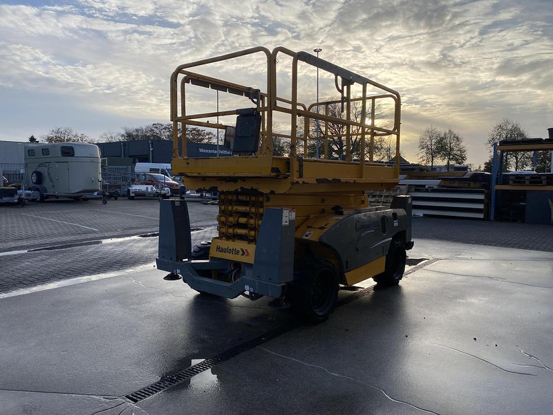 Haulotte Compact 12DX, Schaar hoogwerker, 4X4 Diesel - Plataforma aérea: foto 5 Haulotte Compact 12DX, Schaar hoogwerker, 4X4 Diesel - Plataforma aérea: foto 5