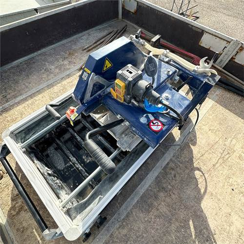 ABC Carat T-3510 - Máquina de asfalto: foto 5 ABC Carat T-3510 - Máquina de asfalto: foto 5