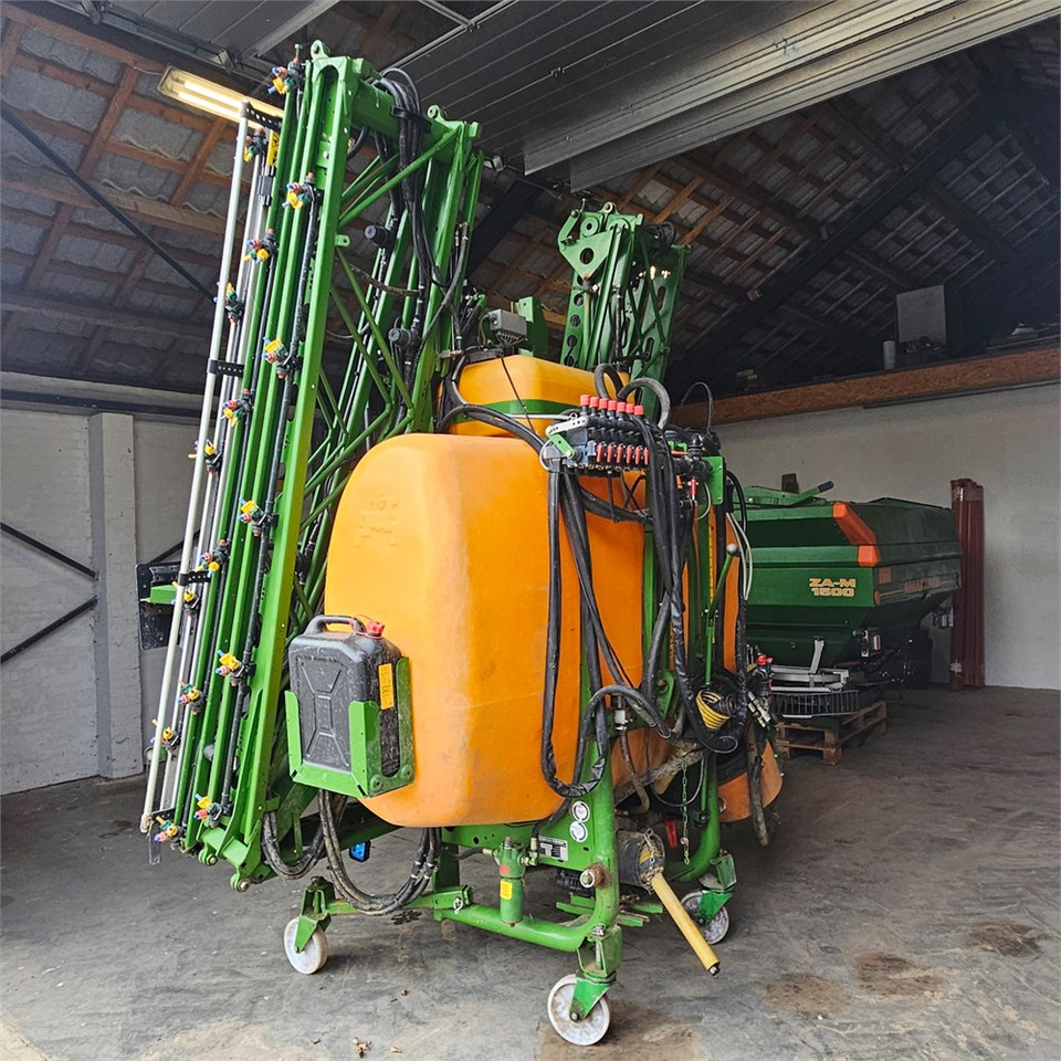 Amazone UF1200 - Pulverizador agricola: foto 1 Amazone UF1200 - Pulverizador agricola: foto 1
