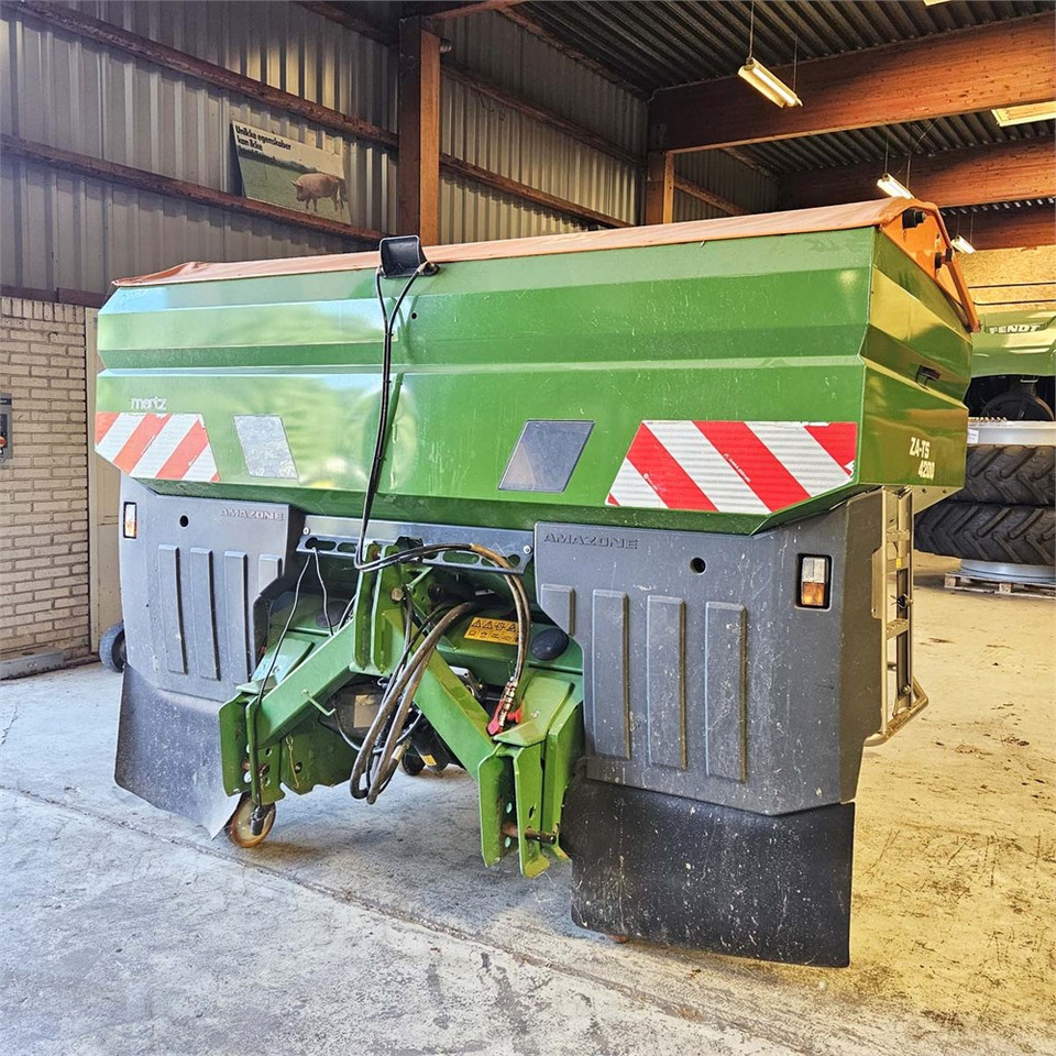 Amazone ZA-TS 4200 - Equipamento de fertilização: foto 2 Amazone ZA-TS 4200 - Equipamento de fertilização: foto 2