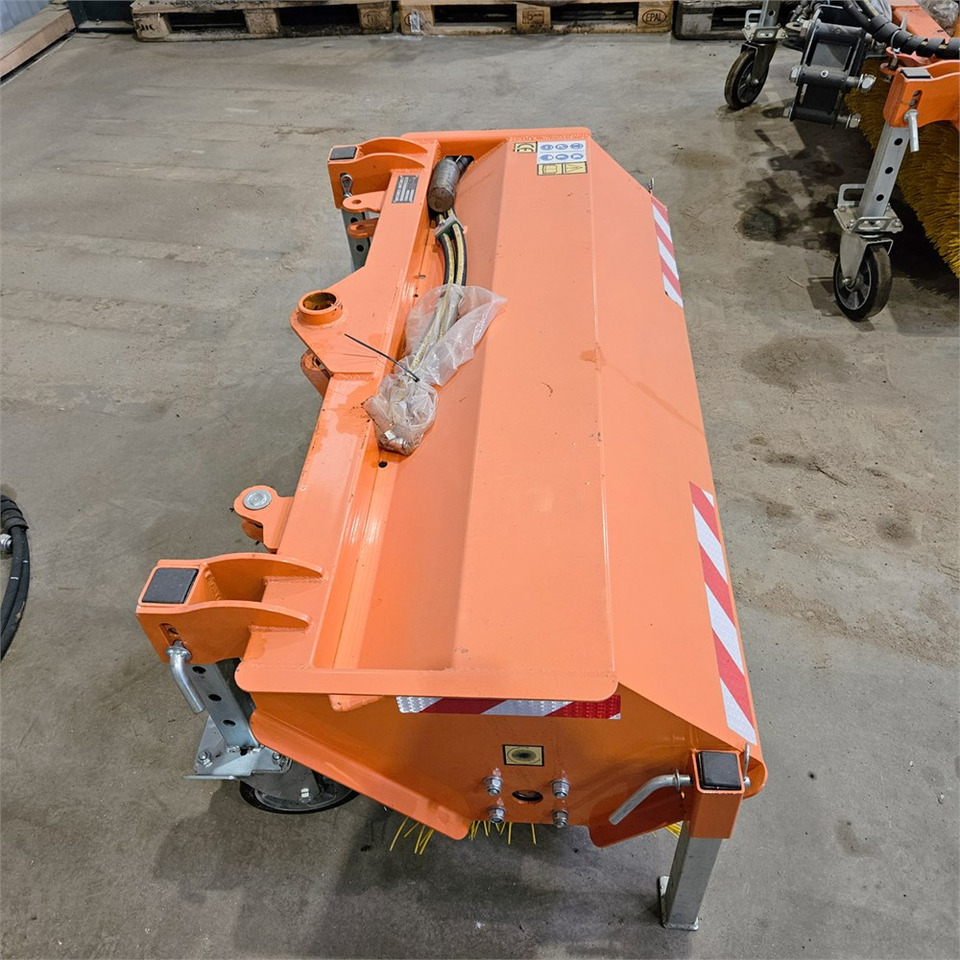 BM ZE120 - Vassoura: foto 3 BM ZE120 - Vassoura: foto 3