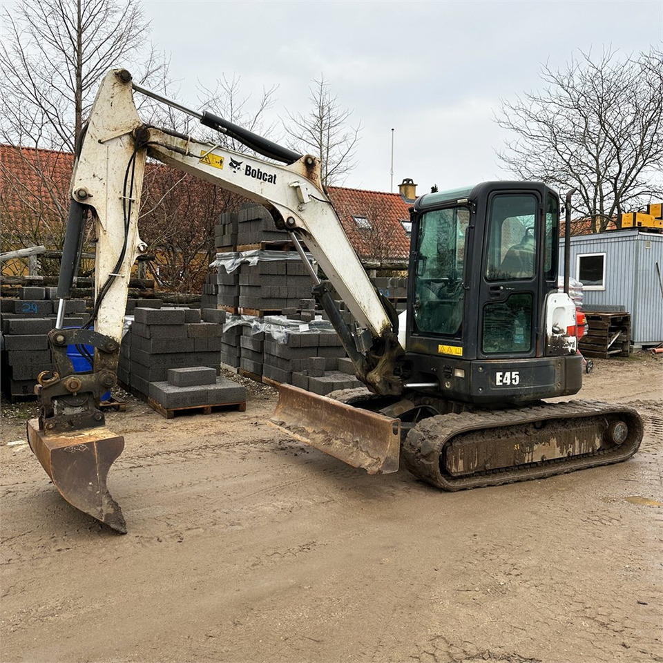 Bobcat E45 - Mini escavadeira: foto 5 Bobcat E45 - Mini escavadeira: foto 5