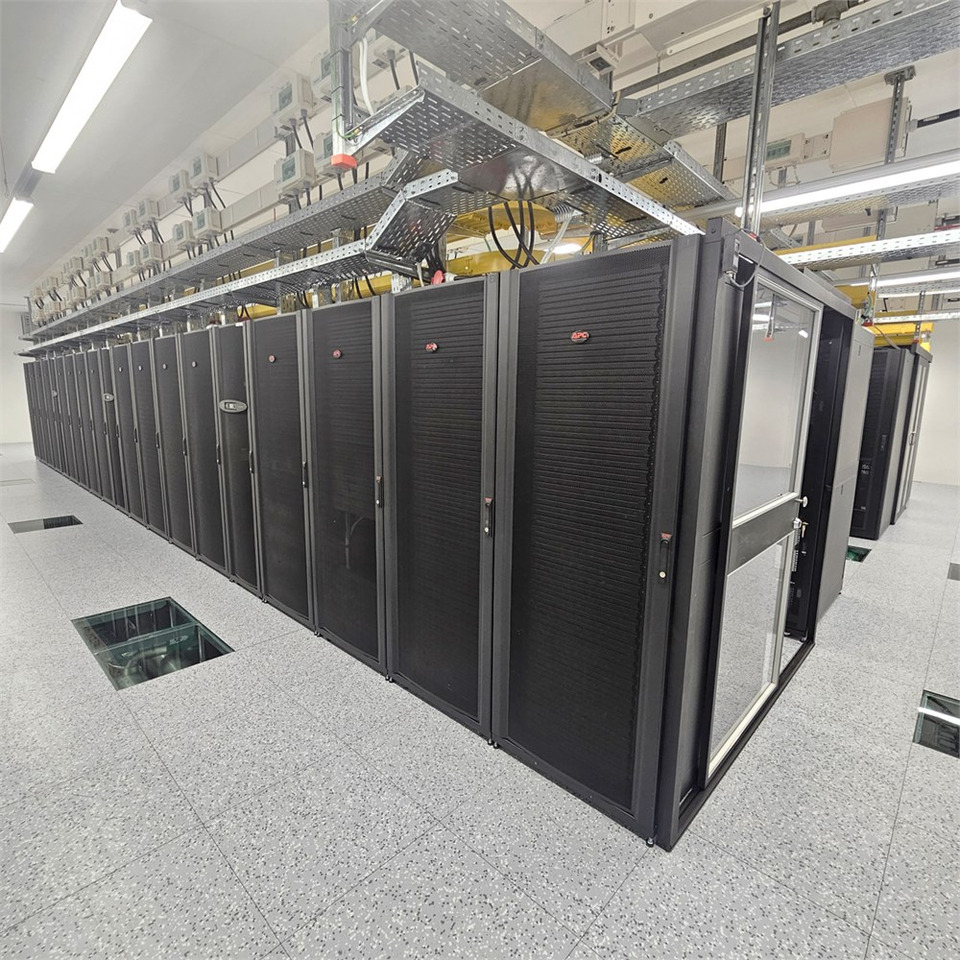 ABC APC NetShelter SX - AR3350SP - Equipamento industrial: foto 1 ABC APC NetShelter SX - AR3350SP - Equipamento industrial: foto 1