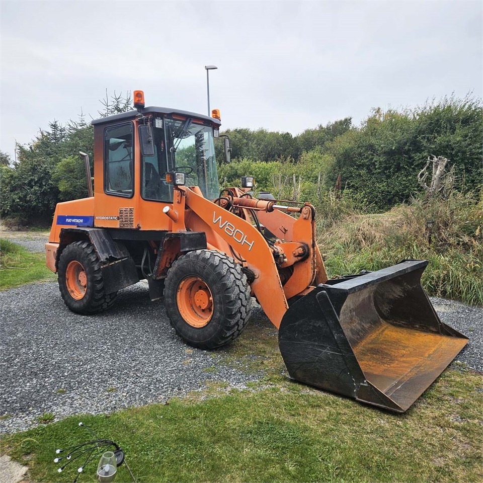 Fiat-Hitachi W80 H - Carregadeira de rodas: foto 1 Fiat-Hitachi W80 H - Carregadeira de rodas: foto 1