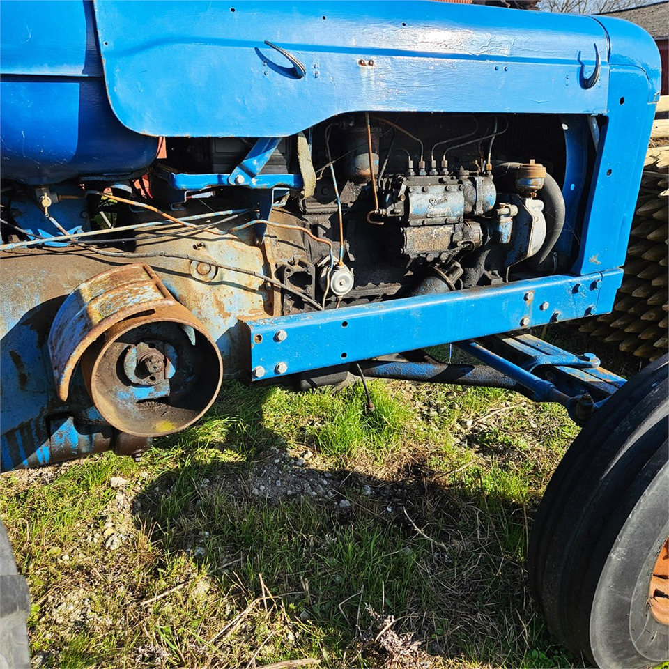 Trator Ford T2: foto 19