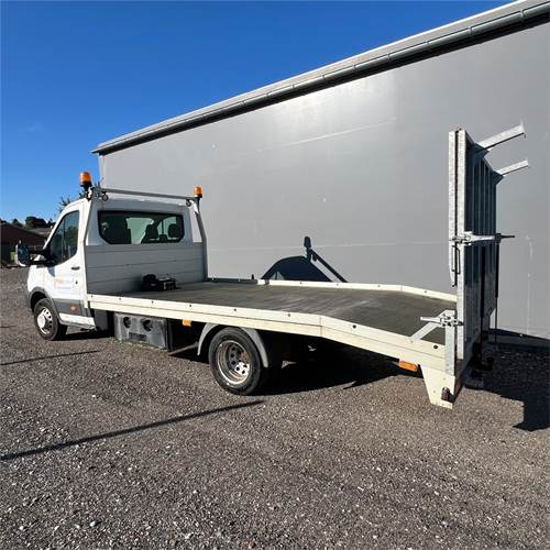 Ford Transit 2.0 Tdci - Camião de caixa aberta/ Plataforma: foto 5 Ford Transit 2.0 Tdci - Camião de caixa aberta/ Plataforma: foto 5