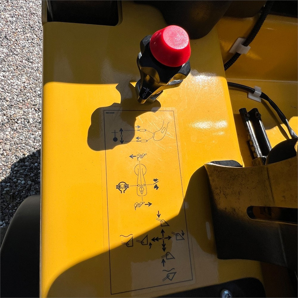 Carregadeira de rodas Gehl AL 340: foto 24