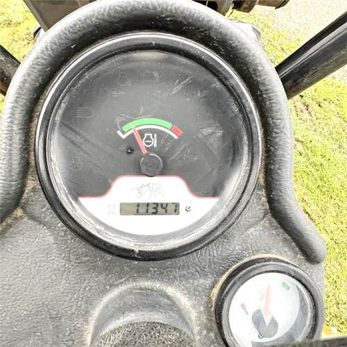 Mini carregadeira Giant D254SW: foto 14 Mini carregadeira Giant D254SW: foto 14