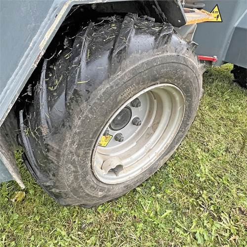 Mini carregadeira Giant D254SW: foto 27 Mini carregadeira Giant D254SW: foto 27